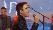 Train performs 'Shake Up Christmas' on TODAY